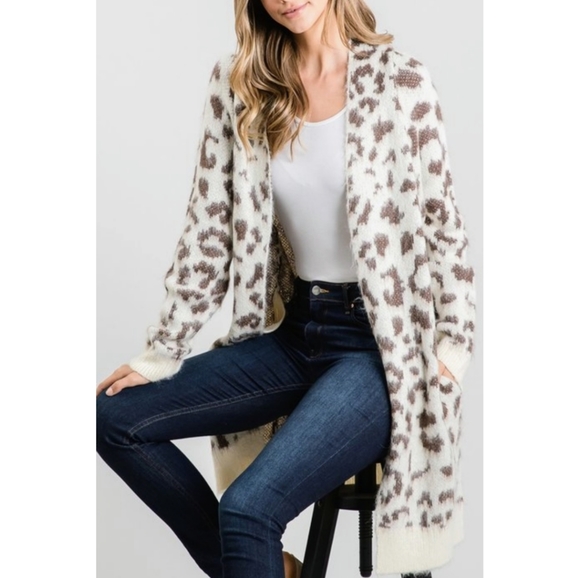 🆕LAST ONE!!🌿LEOPARD PRINT CARDIGAN🌿 - Picture 3 of 14